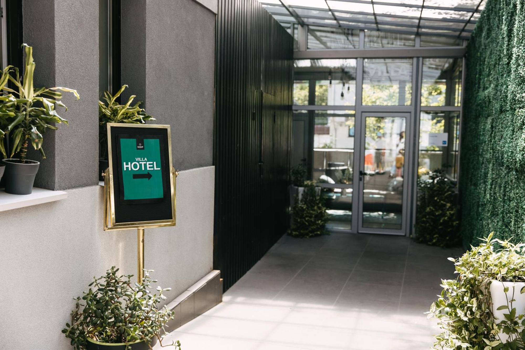 Hotel Summit 3*